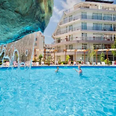 Charming 2-bed Flat With Pool View In Sunny Beach, Bulgaria *