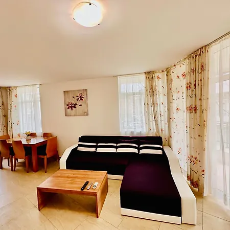Charming 2-bed Flat With Pool View In Sunny Beach, Bulgaria Апартаменты *