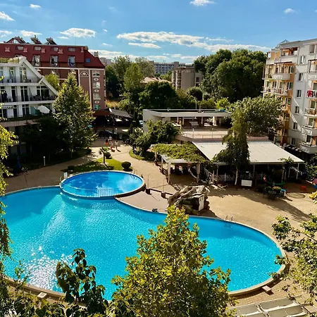 Charming 2-bed Flat With Pool View In Sunny Beach, Bulgaria *