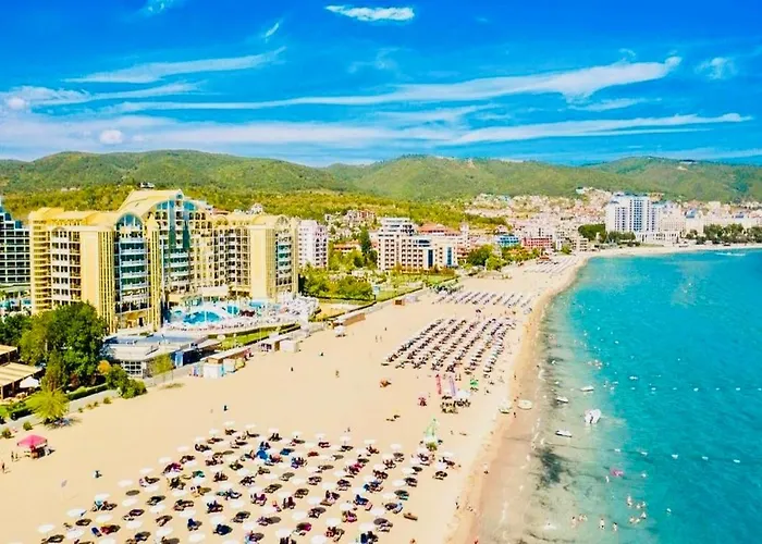 Charming 2-bed Flat With Pool View In Sunny Beach, Bulgaria Слънчев бряг