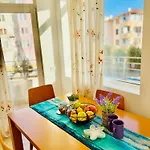 Charming 2-bed Flat With Pool View In Sunny Beach, Bulgaria サニービーチ