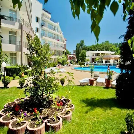 Apartament Charming 2-bed Flat With Pool View In Sunny Beach, Bulgaria *