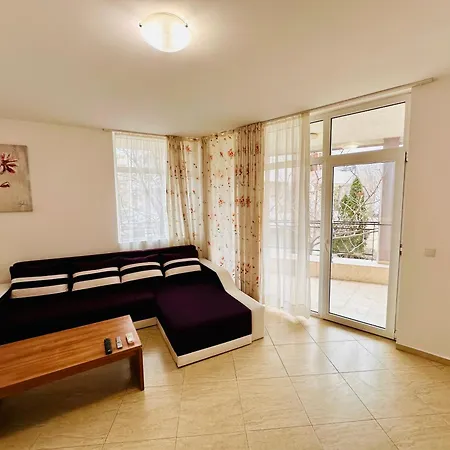 Charming 2-bed Flat With Pool View In Sunny Beach, Bulgaria Apartament Słoneczny Brzeg