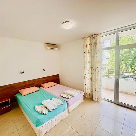 Apartament Charming 2-bed Flat With Pool View In Sunny Beach, Bulgaria Słoneczny Brzeg